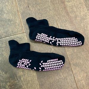 Lululemon Barre “High Heels” Grip Socks - Black and Pink - Worn Once!!